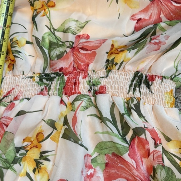 Stella & Julie floral dress - Picture 12 of 12